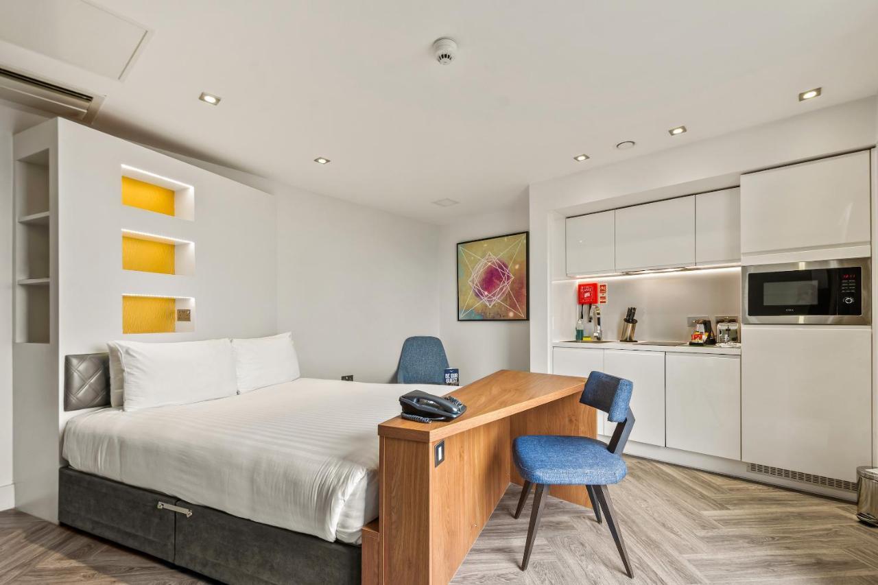 Roomzzz London Stratford Exteriör bild